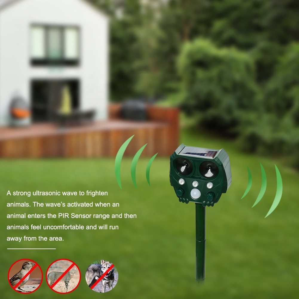 Solar-Powered USB Animal Repeller Outdoor Pest Deterrent Device
