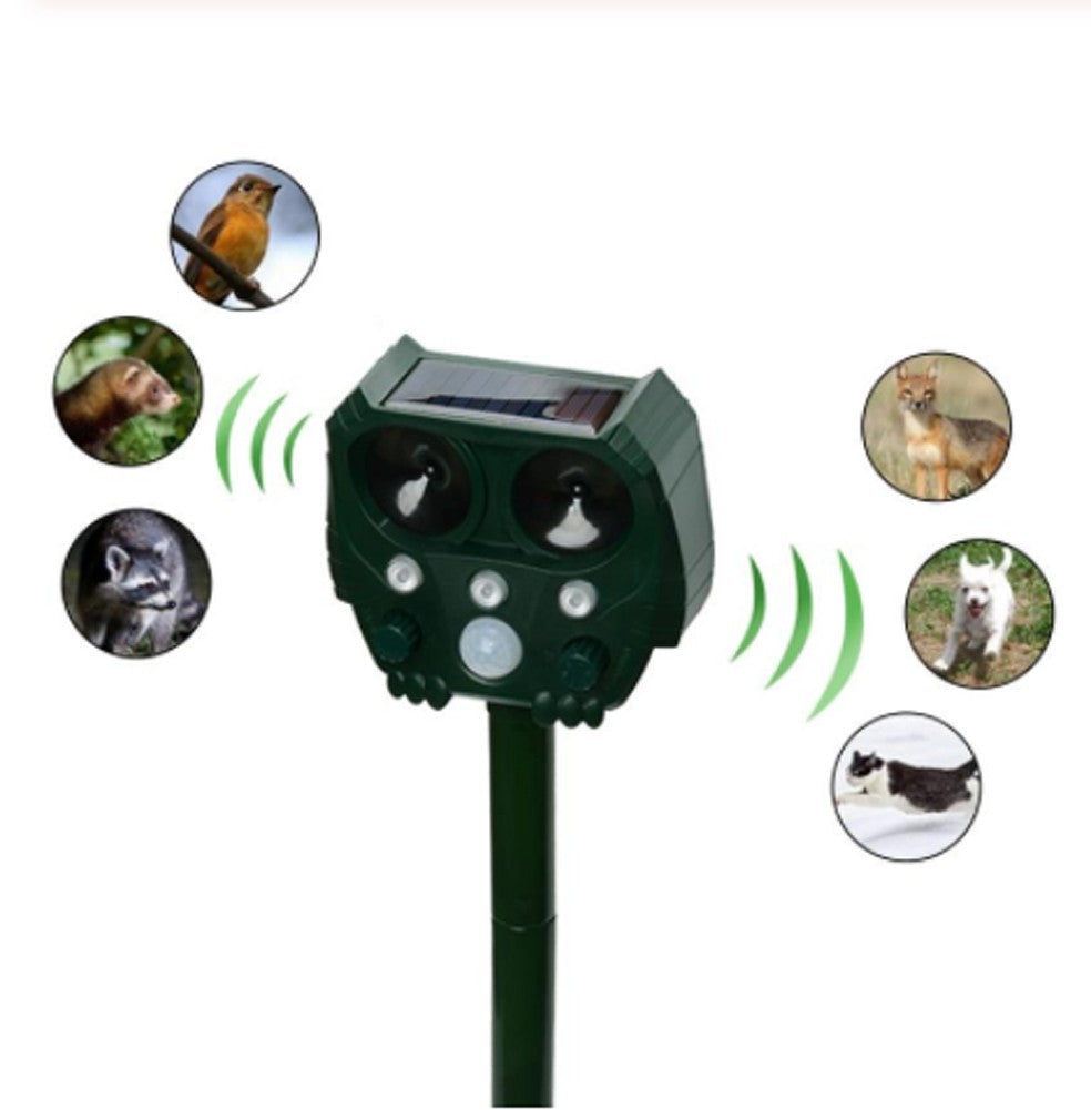 Solar-Powered USB Animal Repeller Outdoor Pest Deterrent Device