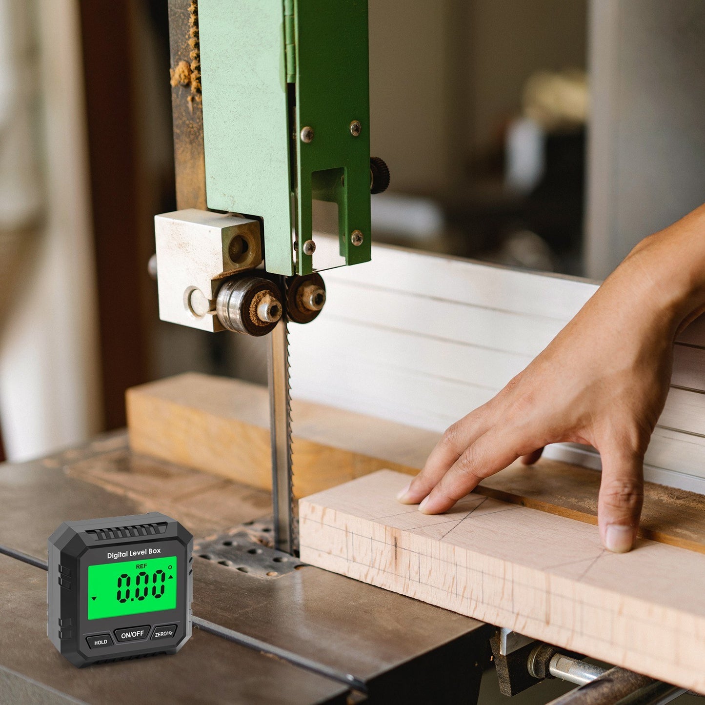 Magnetic Digital Inclinometer Angle Finder Level Gauge (No Bubble)