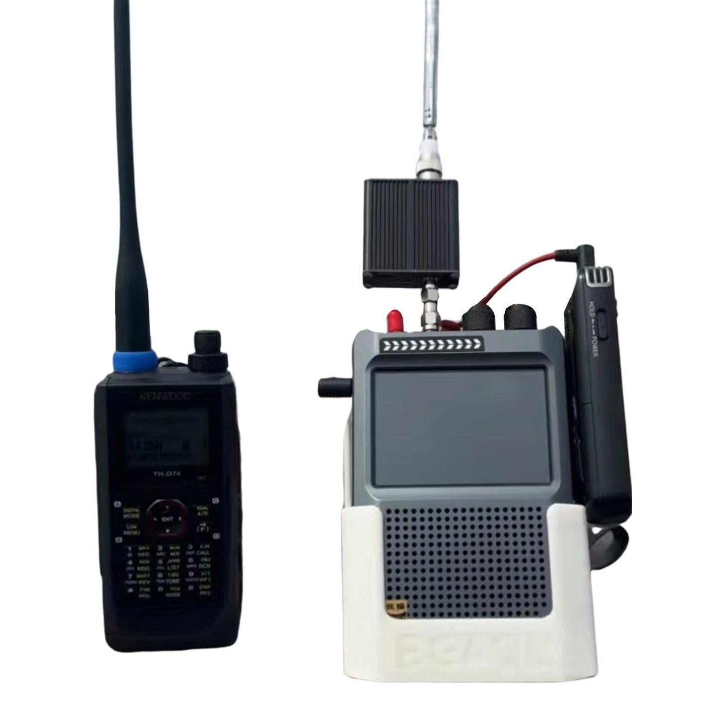 Portable 2-in-1 Aviation to Shortwave Converter & High-Impedance Amplifier, 118-138MHz | USB-C Charging for Travel Radio Listening