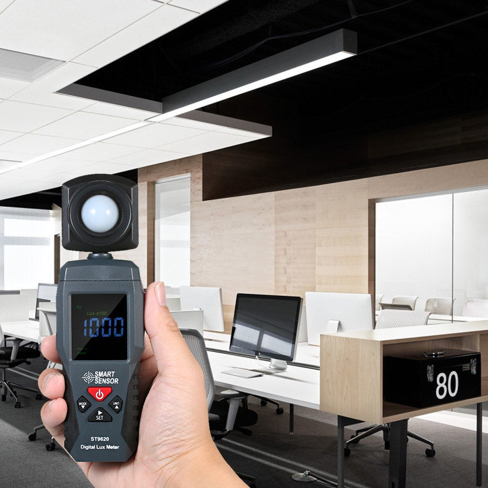 ST9620 Smart Sensor Digital Lux Meter - Handheld LCD Illuminometer for 1-200000 Lux