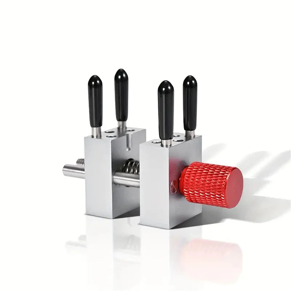 Adjustable Precision Mini Vise, 1.18-inch Wide Bench Vice Clamp for Scale Models, Crafts, Jewelry, Watches, Electronics