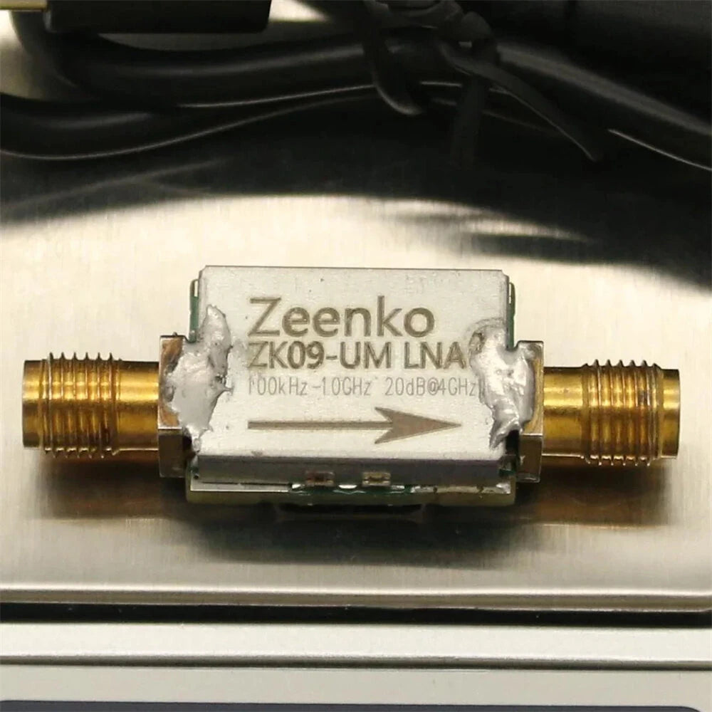 Zeenko UM Series Low Noise RF Amplifier, 20dB Gain, USB-C, 100kHz-4/6/10GHz, High PSRR LDO Preamplifier